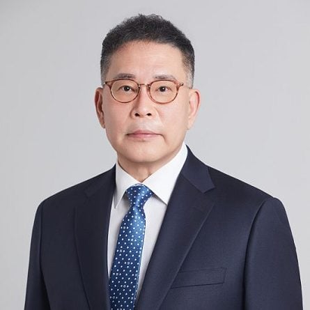 Yun Seok Song